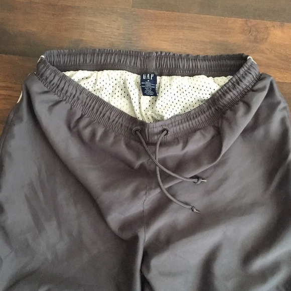 GAP women’s active pants - Picture 3 of 8